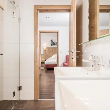 Hotell Kirchlerhof Tux