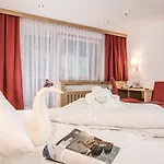 מלון Kirchlerhof 3*